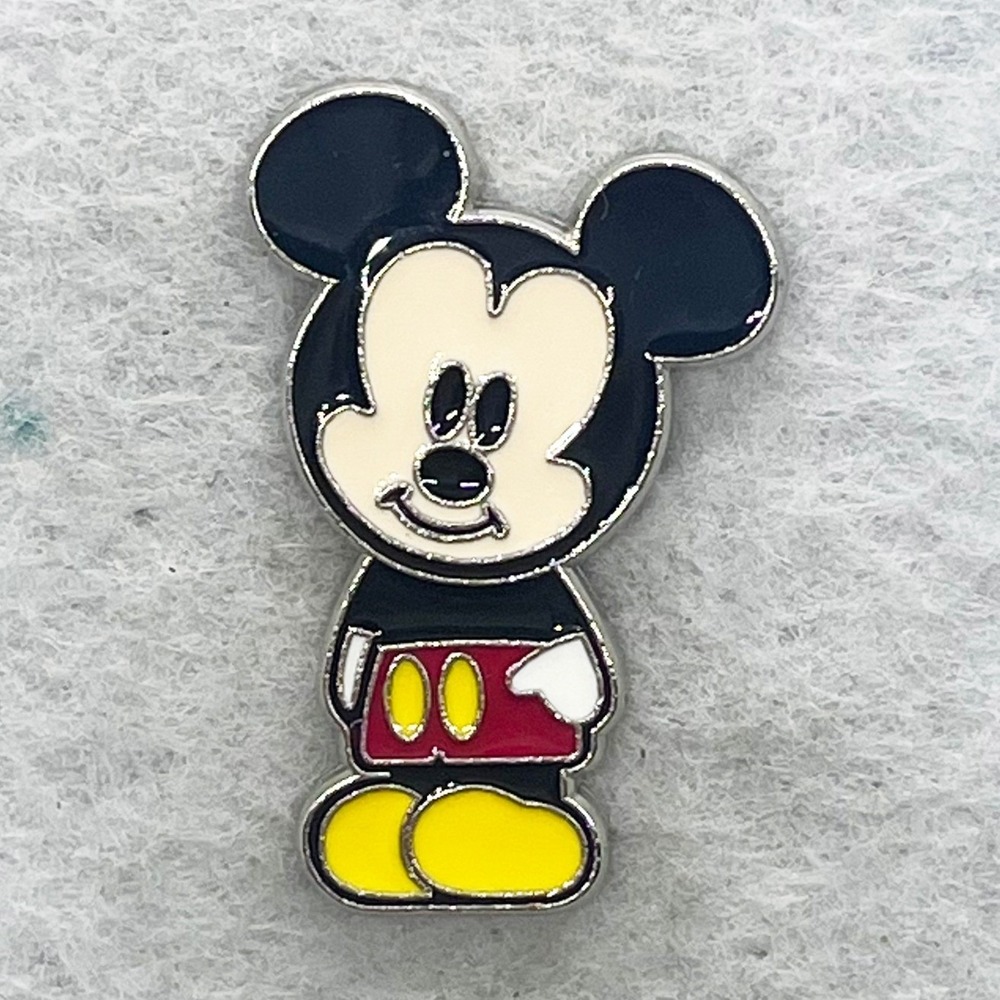 🔮 5/$25 Disney Cute Characters Mickey Mouse Pin